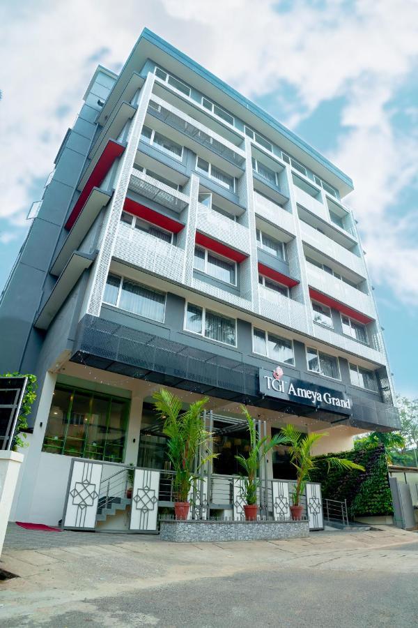 Hotel Tgi Ameya Grand Panaji Esterno foto